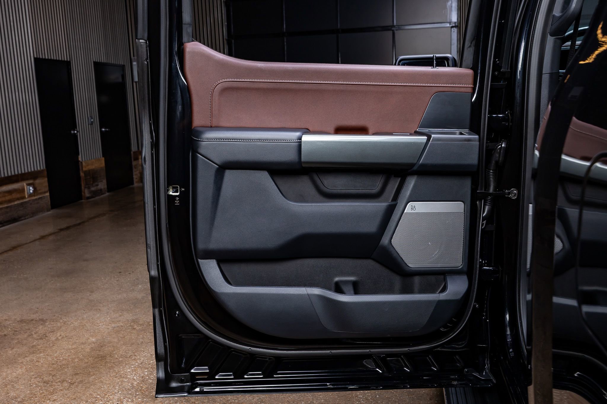 Used 2023 Ford F150 Lariat w/ Equipment Group 502A High image 37