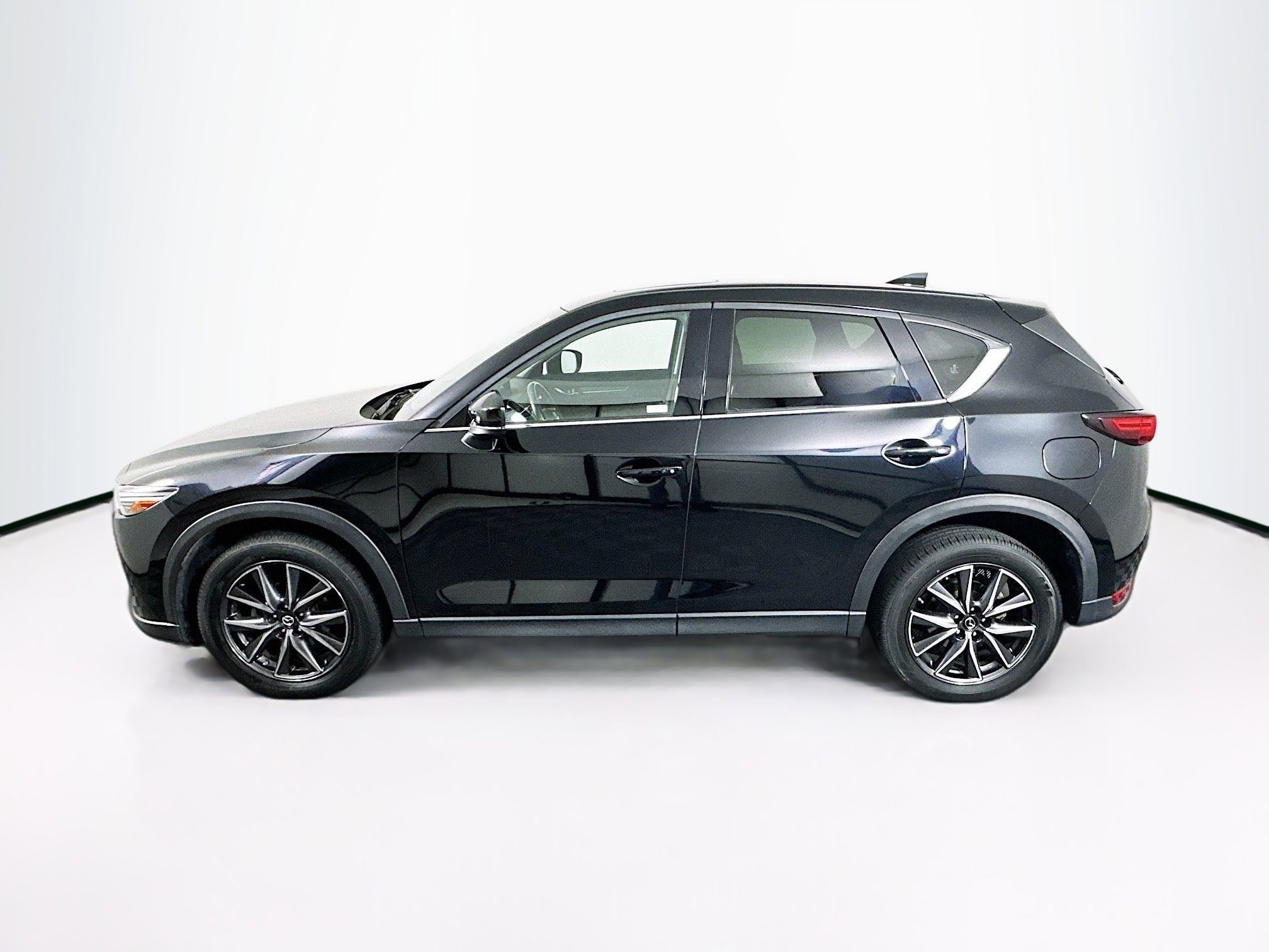 Used 2018 MAZDA CX-5 Grand Touring w/ Premium Package FWD image 4