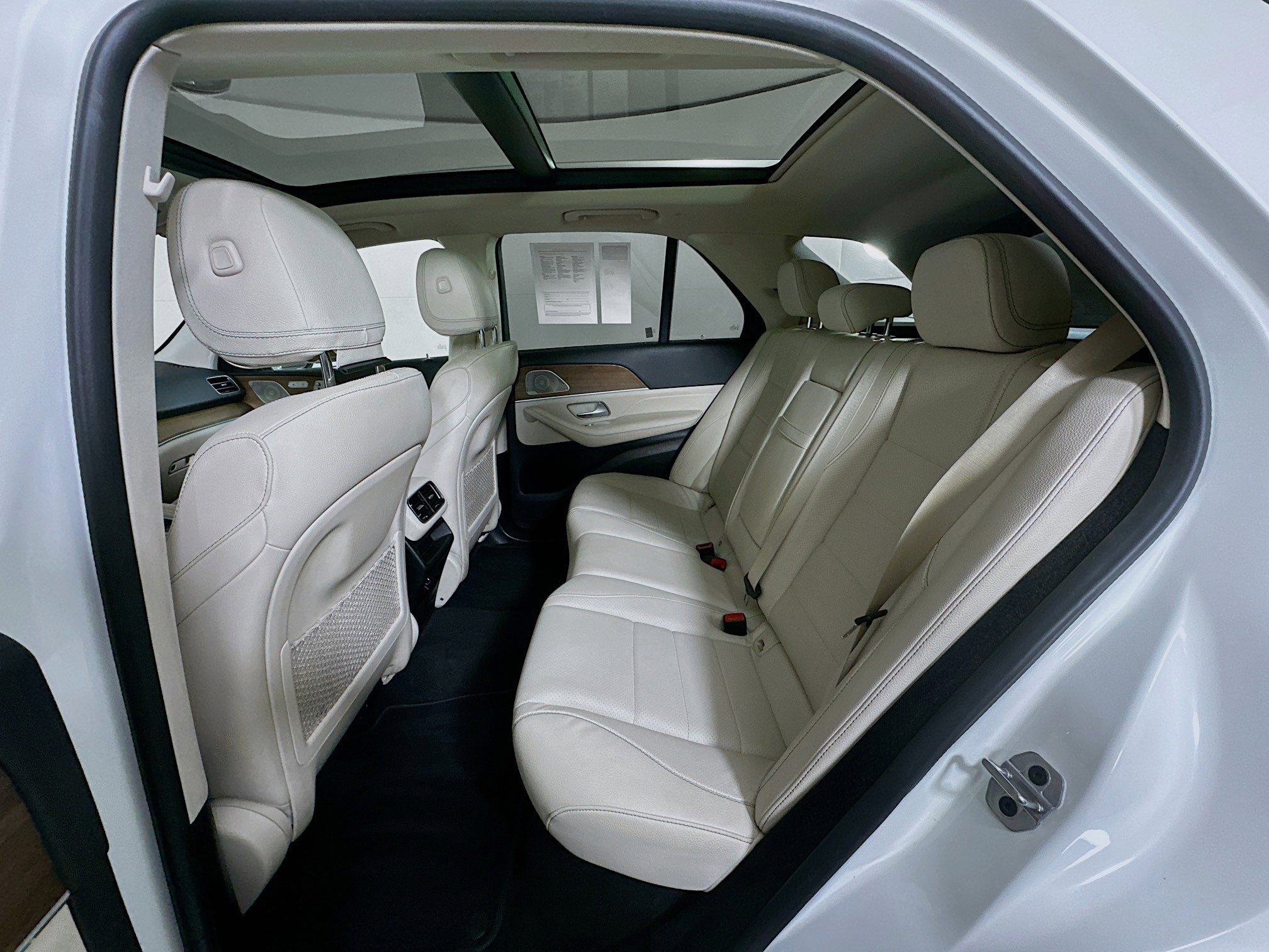 Used 2022 Mercedes-Benz GLE 350 w/ AMG Line Exterior image 27