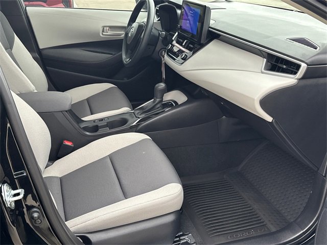 Certified 2025 Toyota Corolla LE image 9