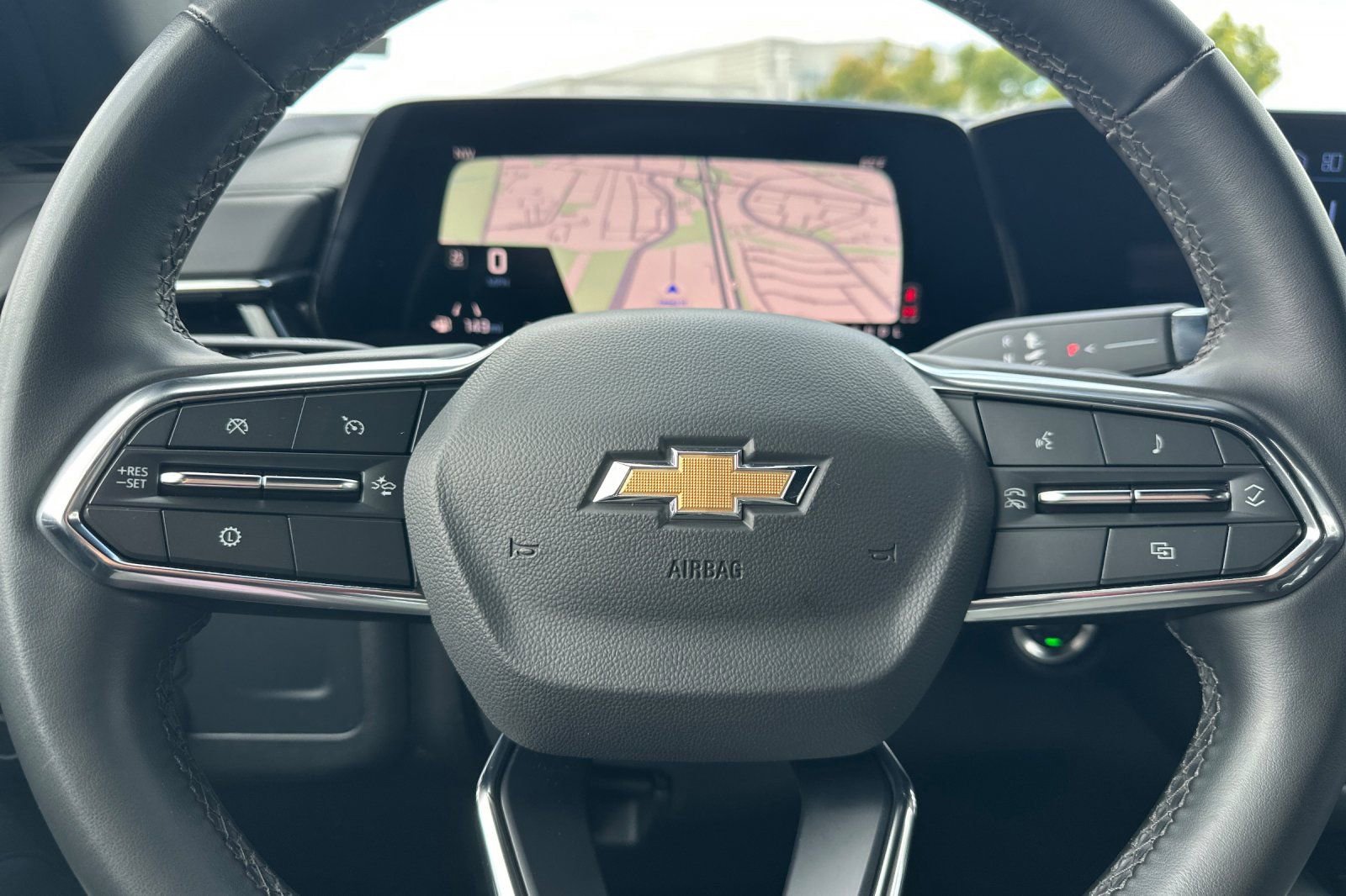 Used 2025 Chevrolet Suburban LT AWD/4WD image 25