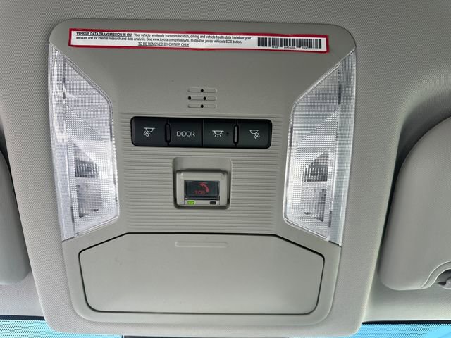 Used 2022 Toyota RAV4 LE image 42