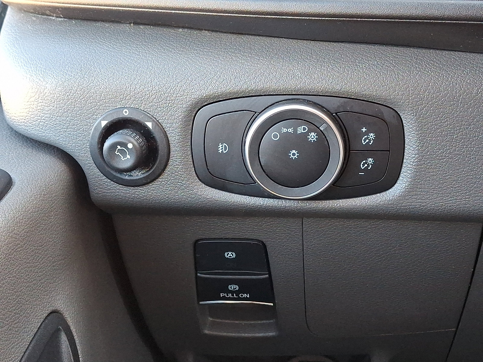 Certified 2024 Ford Transit 250 Low Roof w/ Exterior Upgrade Package image 28