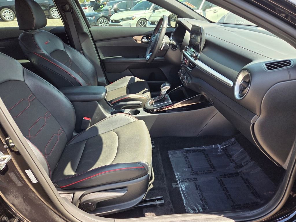 Used 2021 Kia Forte GT image 16