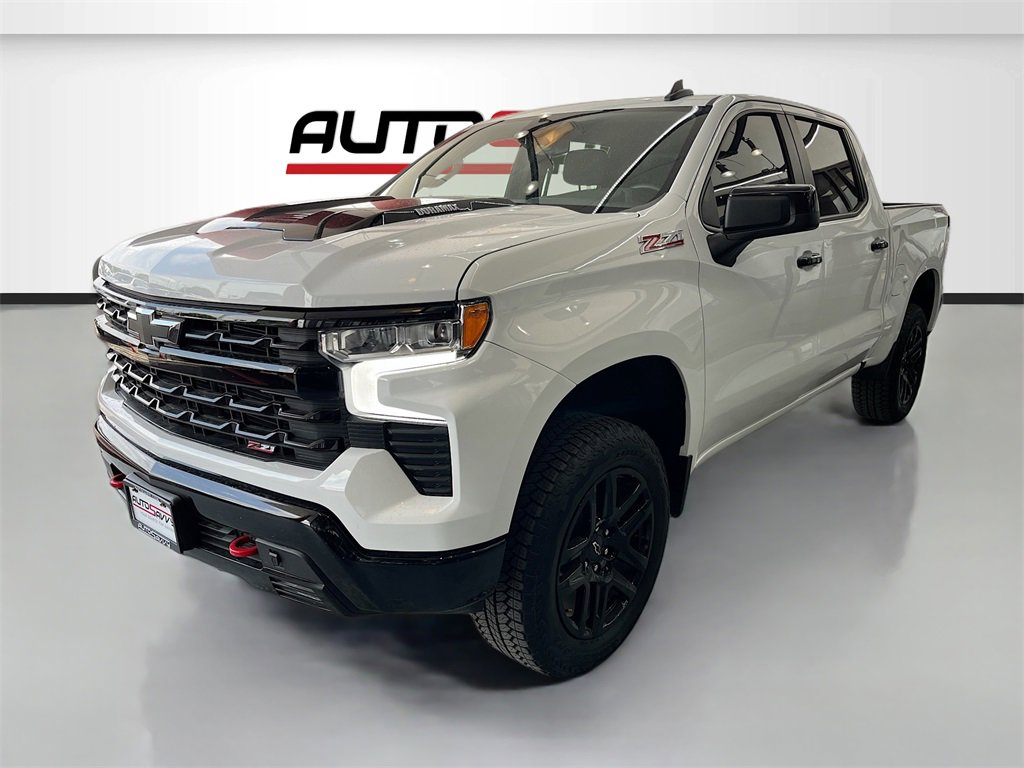 Used 2025 Chevrolet Silverado 1500 LT Trail Boss w/ Protection Package image 3