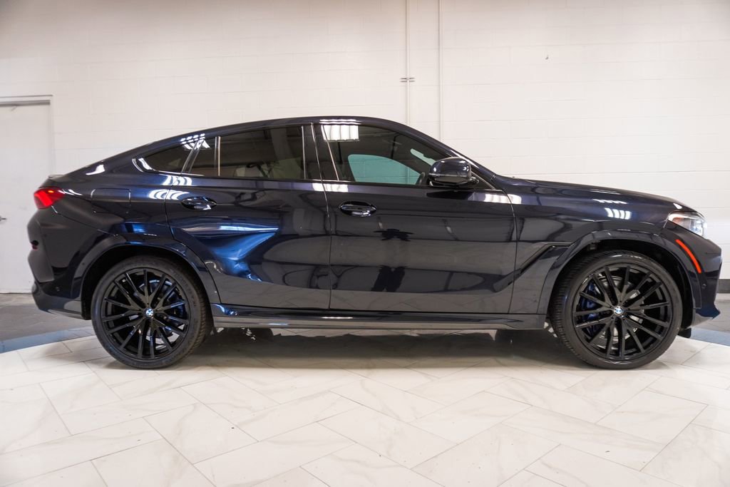 Used 2021 BMW X6 M50i w/ Executive Package image 38