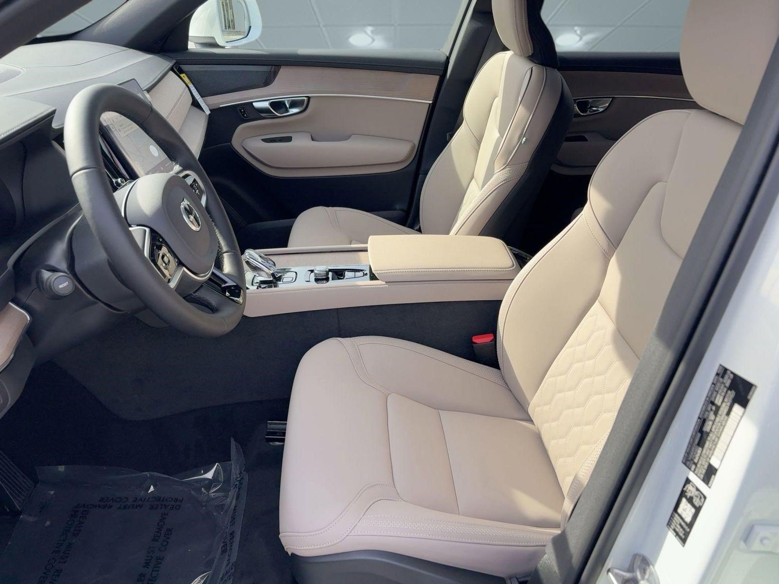 New 2026 Volvo XC90 T8 Plus AWD/4WD image 5