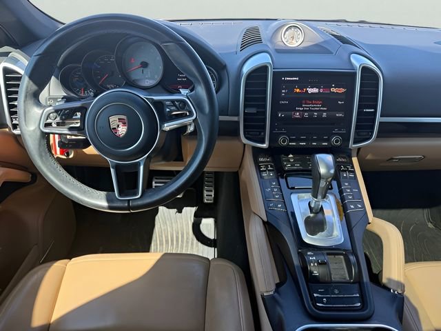 Used 2017 Porsche Cayenne S image 15