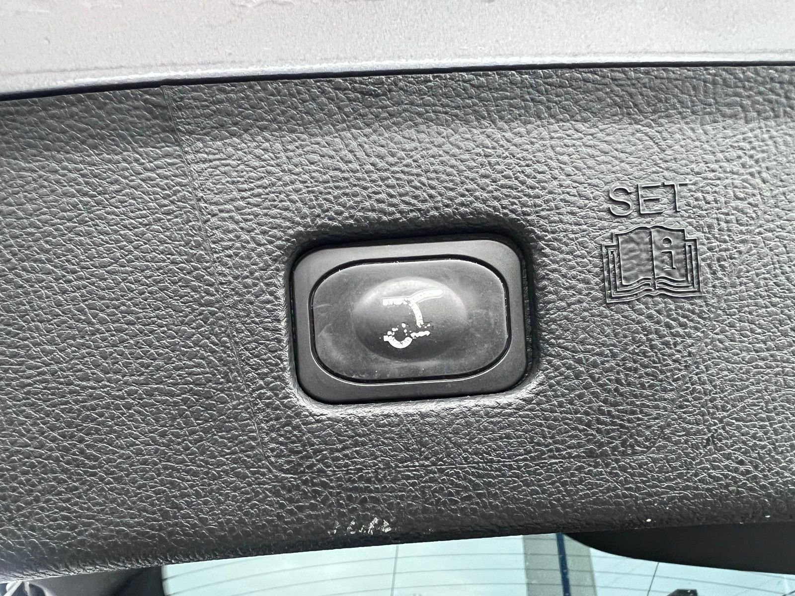 Used 2022 Ford Edge SEL w/ Convenience Package AWD/4WD image 12