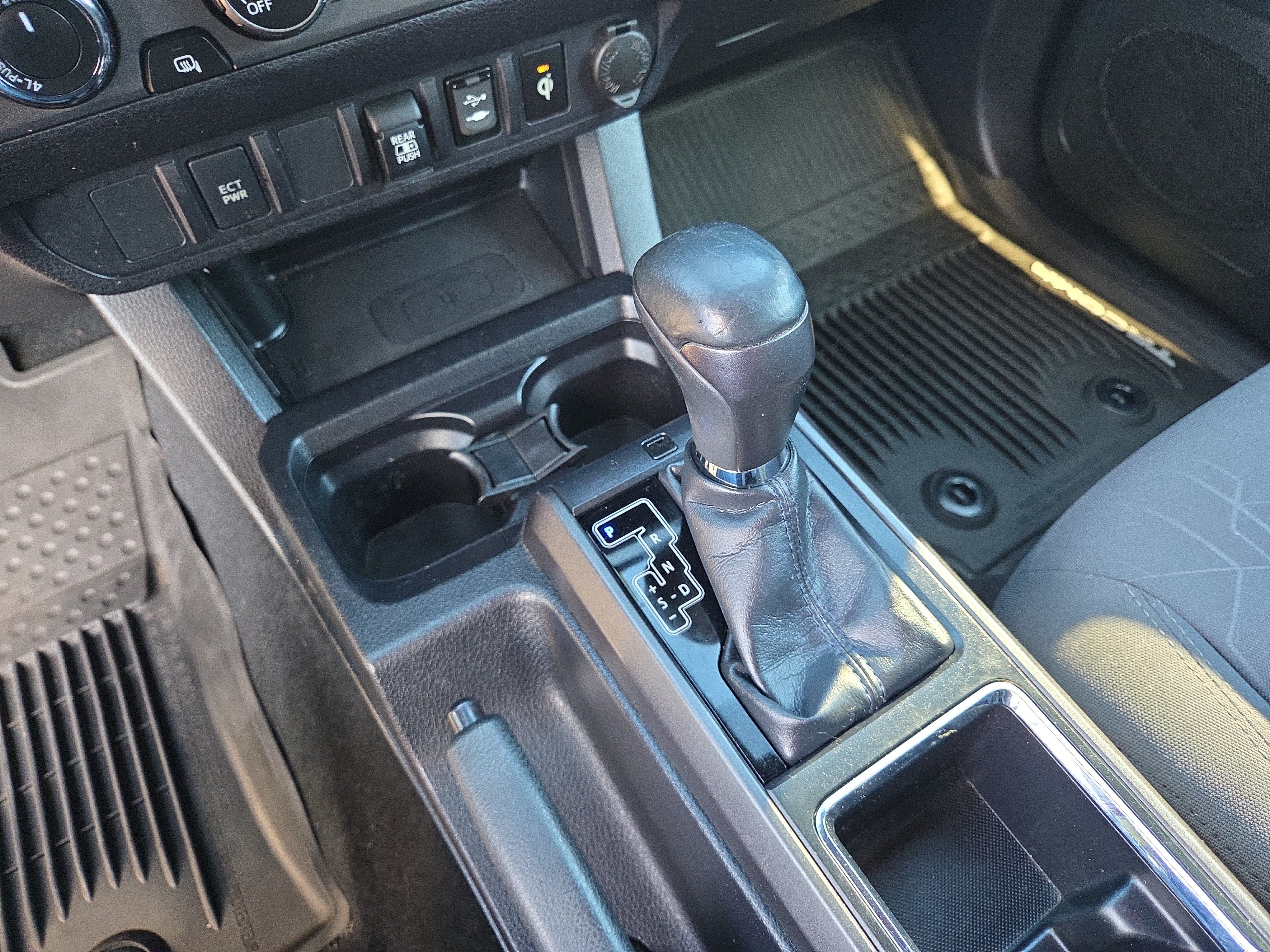 Certified 2019 Toyota Tacoma TRD Sport AWD/4WD image 25