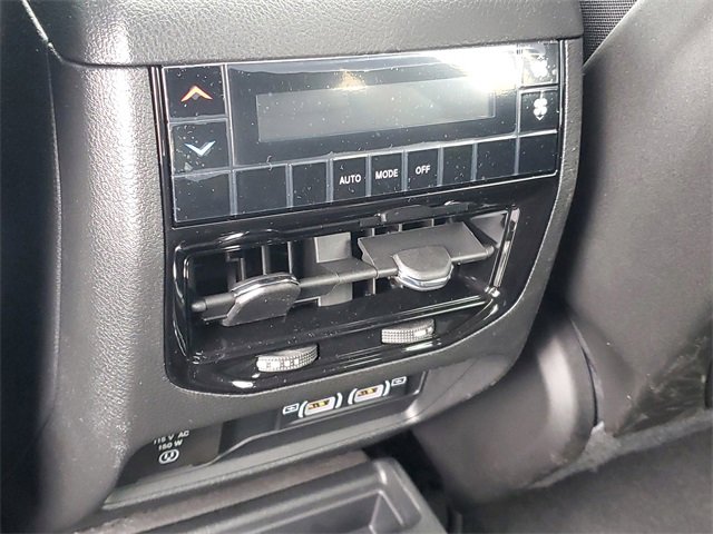 New 2025 Jeep Grand Cherokee L Altitude image 13