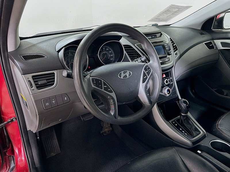 Used 2015 Hyundai Elantra SE w/ Option Group 02 FWD image 9