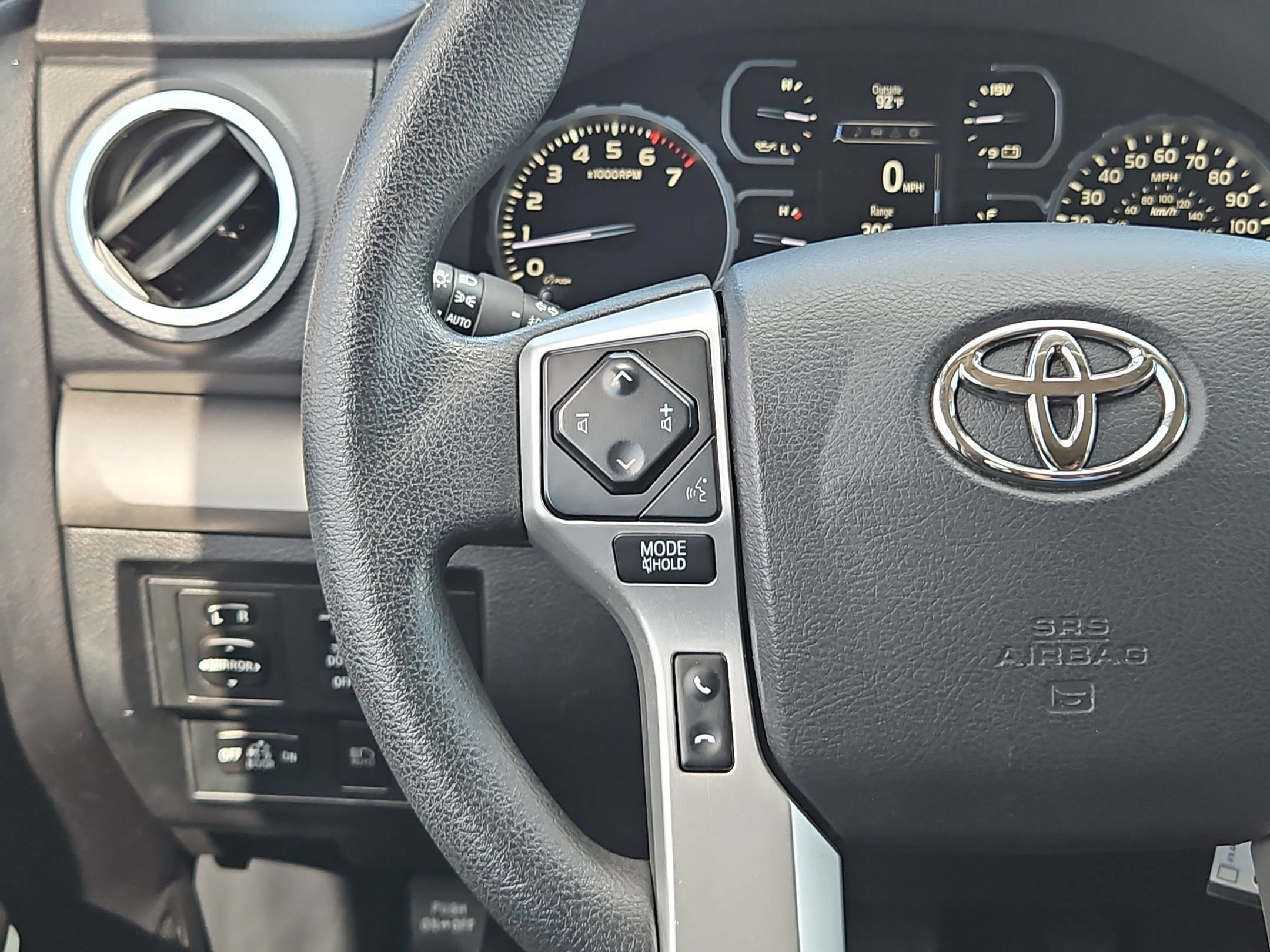 Used 2021 Toyota Tundra SR5 w/ SR5 Upgrade Package AWD/4WD image 19