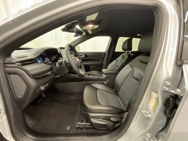 New 2026 Jeep Compass Latitude AWD/4WD image 10