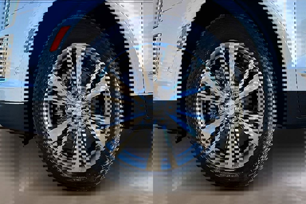 New 2026 Cadillac XT5 Premium Luxury image 12