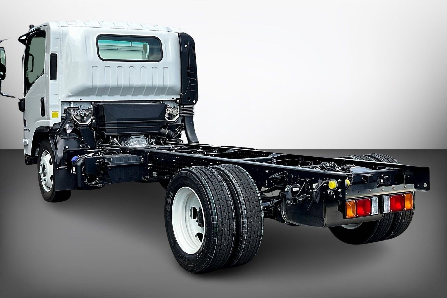New 2025 Chevrolet Low Cab Forward 4500 XD image 3