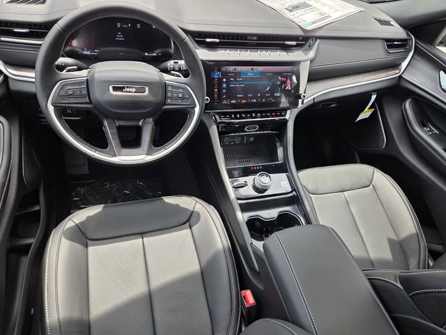 New 2026 Jeep Grand Cherokee L Limited AWD/4WD image 9