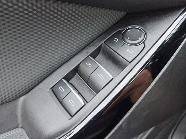 Used 2025 Chevrolet Equinox RS w/ Safety and Technology Package FWD image 10