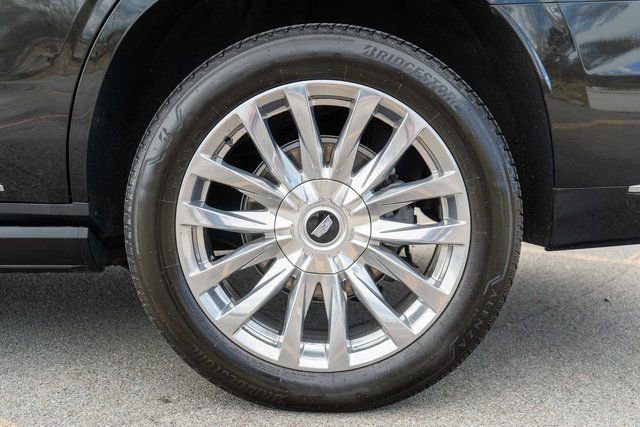 Used 2024 Cadillac Escalade Premium Luxury w/ Performance Package image 10