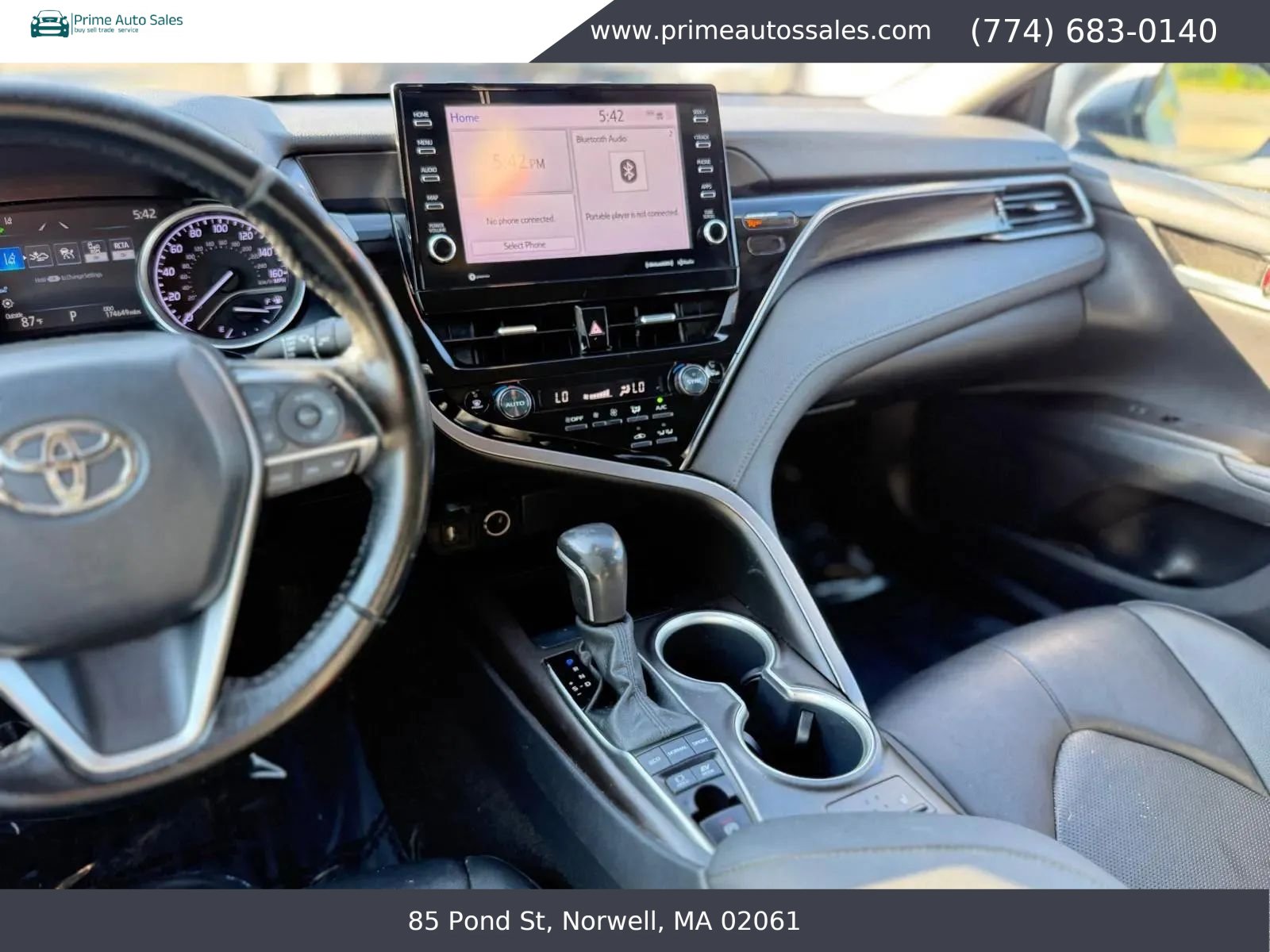 Used 2022 Toyota Camry XLE FWD image 17