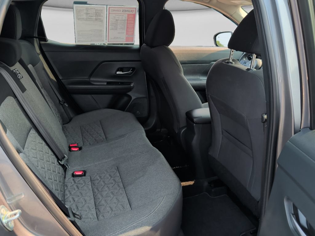Used 2025 Nissan Kicks SV FWD image 22