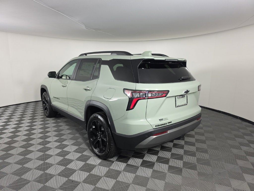 New 2026 Chevrolet Equinox LT w/ Convenience Package II image 3