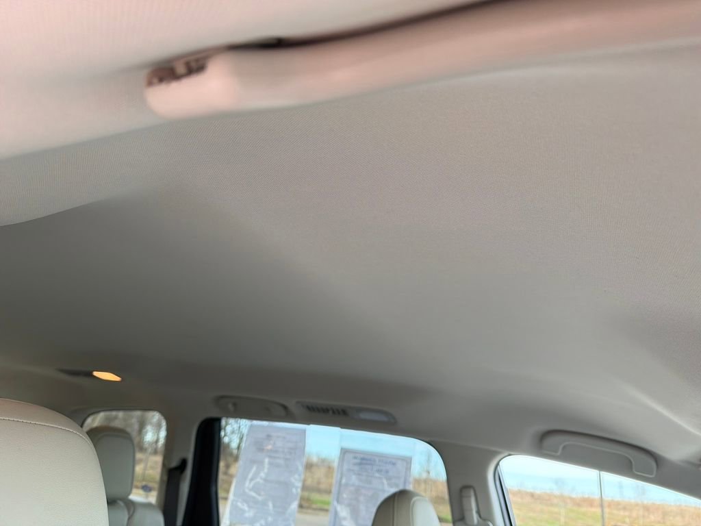 Used 2022 Subaru Ascent Limited image 35