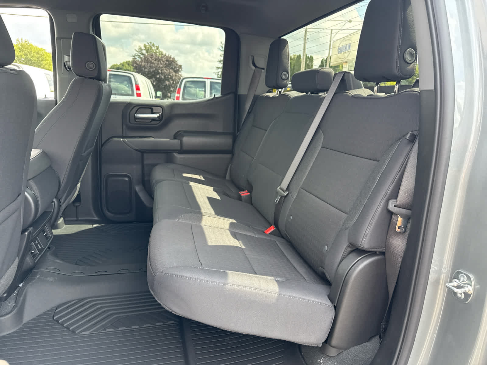 New 2026 Chevrolet Silverado 1500 Custom Trail Boss w/ Turbomax Blackout Package AWD/4WD image 20