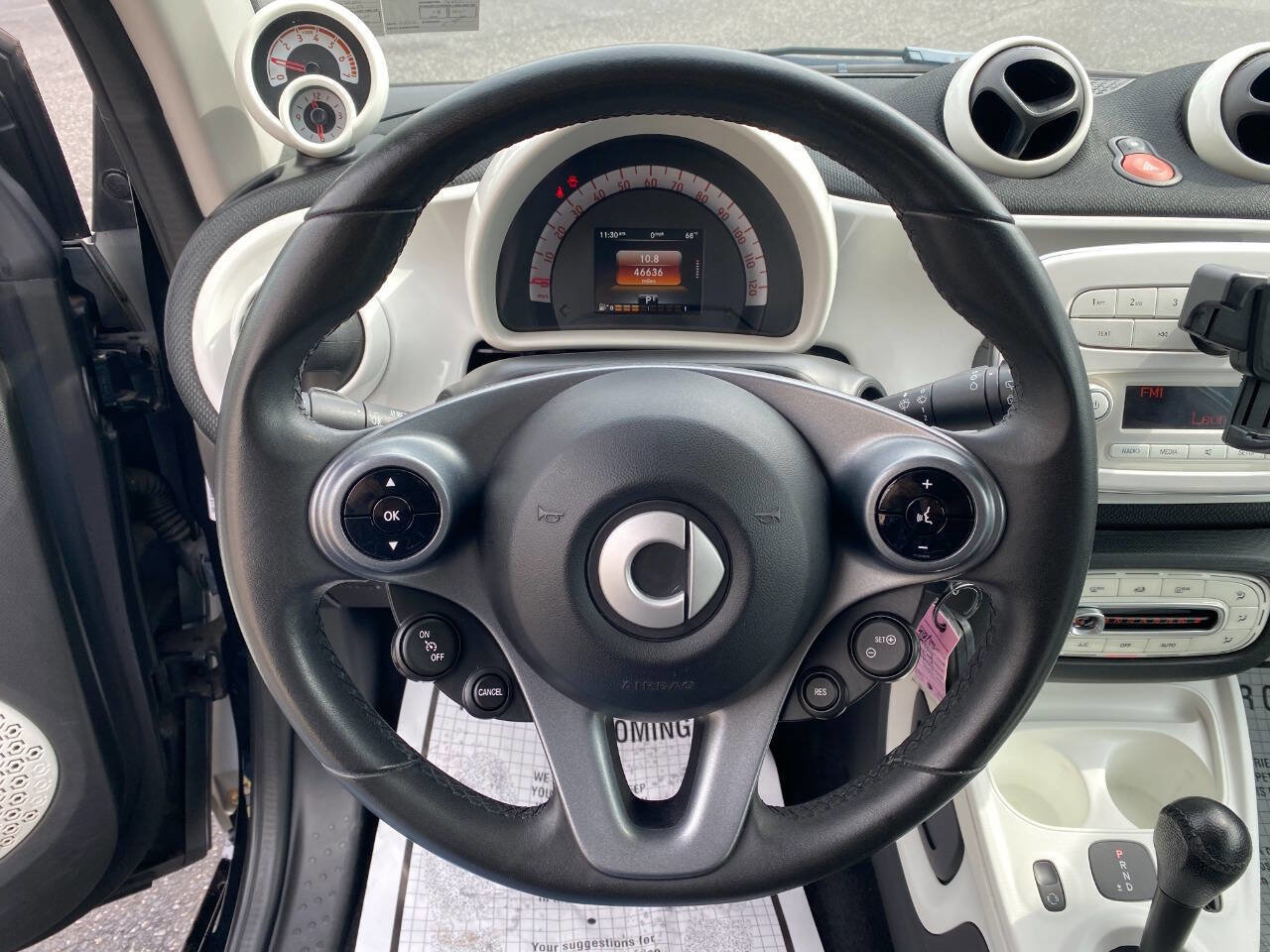 Used 2016 smart fortwo passion image 13