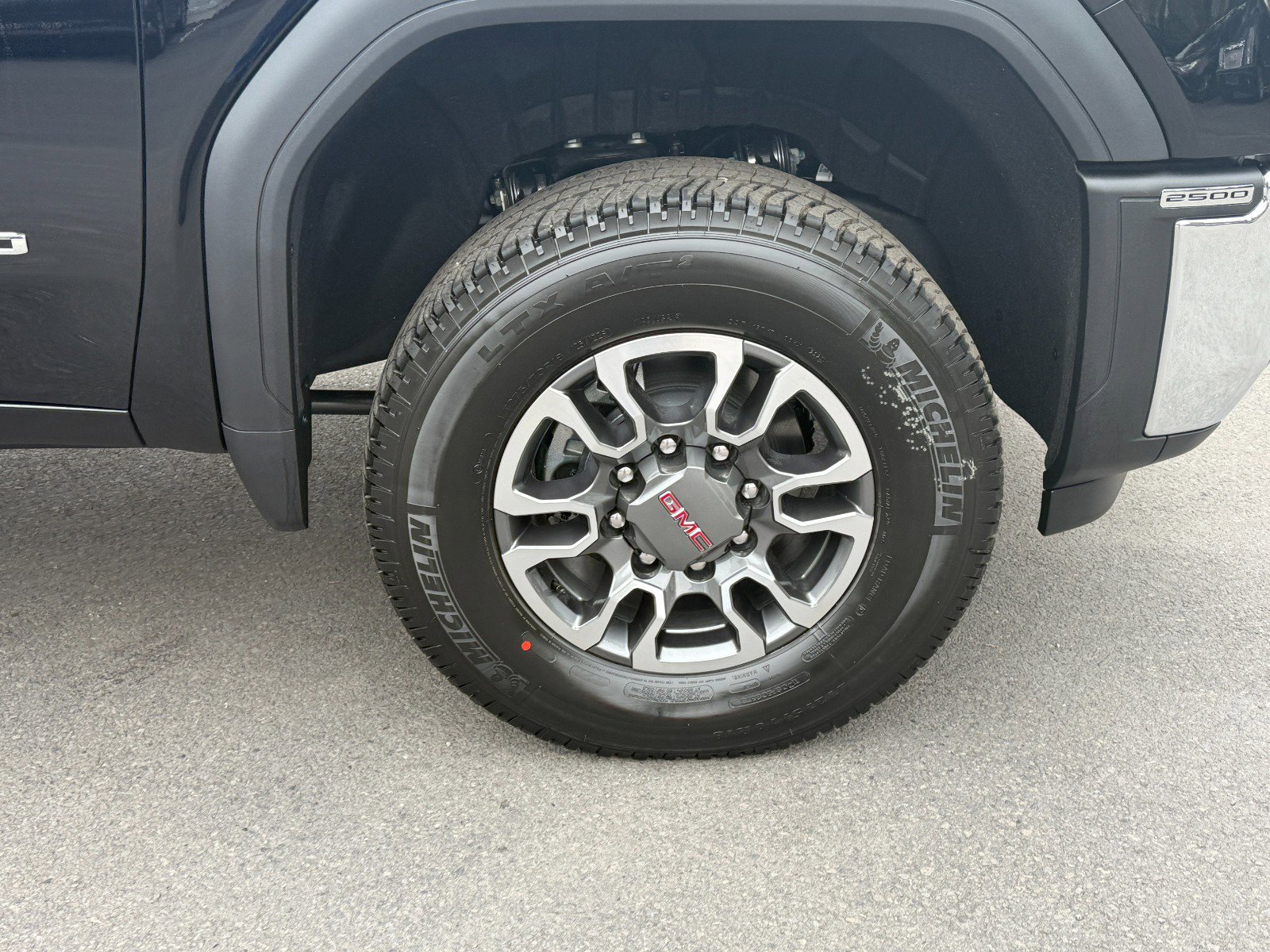 New 2026 GMC Sierra 2500 SLT w/ Max Trailering Package image 12