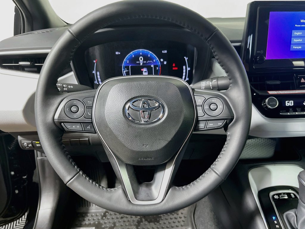 Used 2026 Toyota Corolla SE FWD image 15