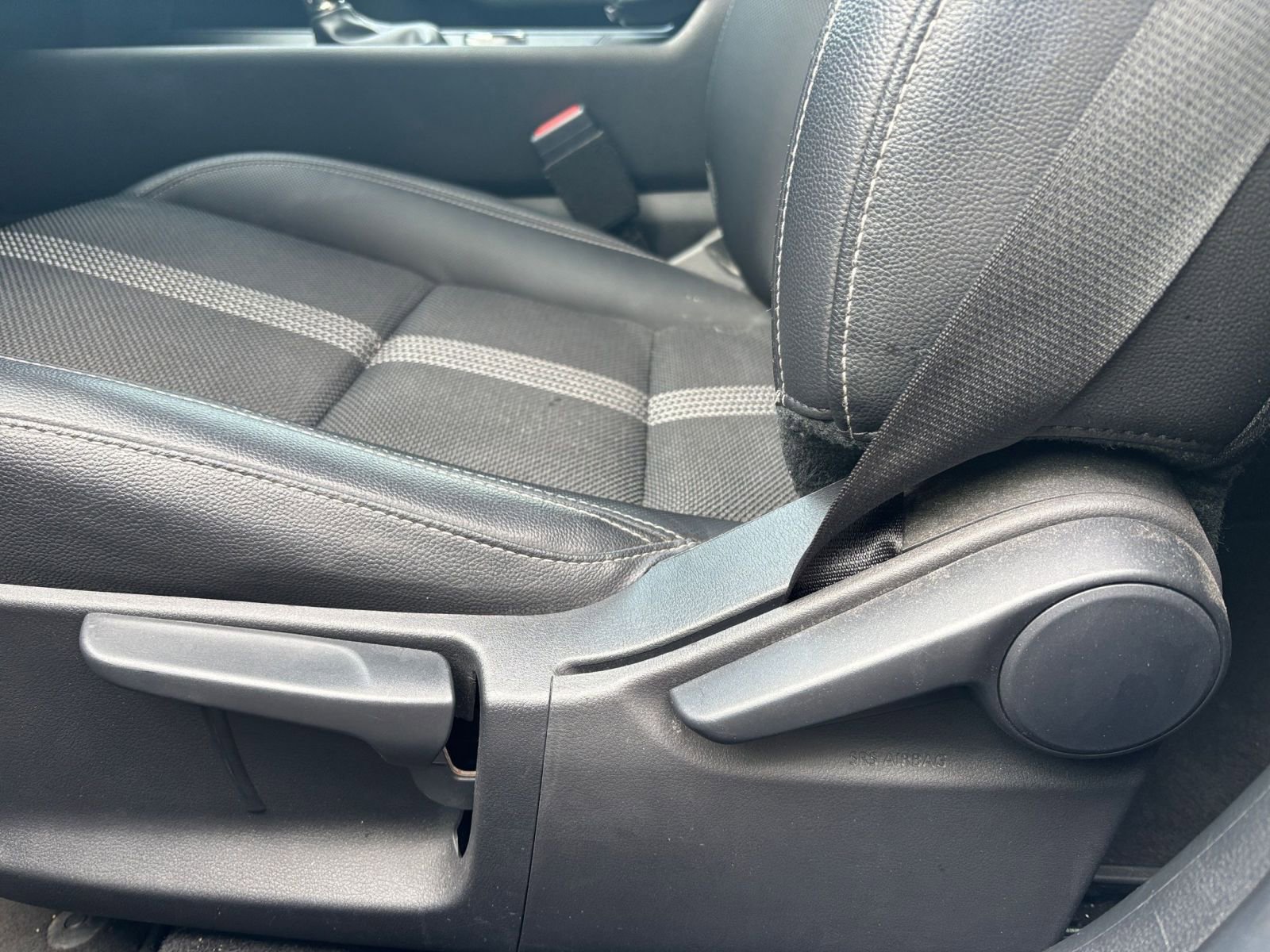 Used 2025 MAZDA CX-50 AWD 2.5 S w/ Select Package image 23