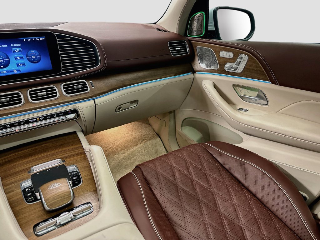 Used 2025 Mercedes-Benz Maybach GLS 600 4MATIC image 24