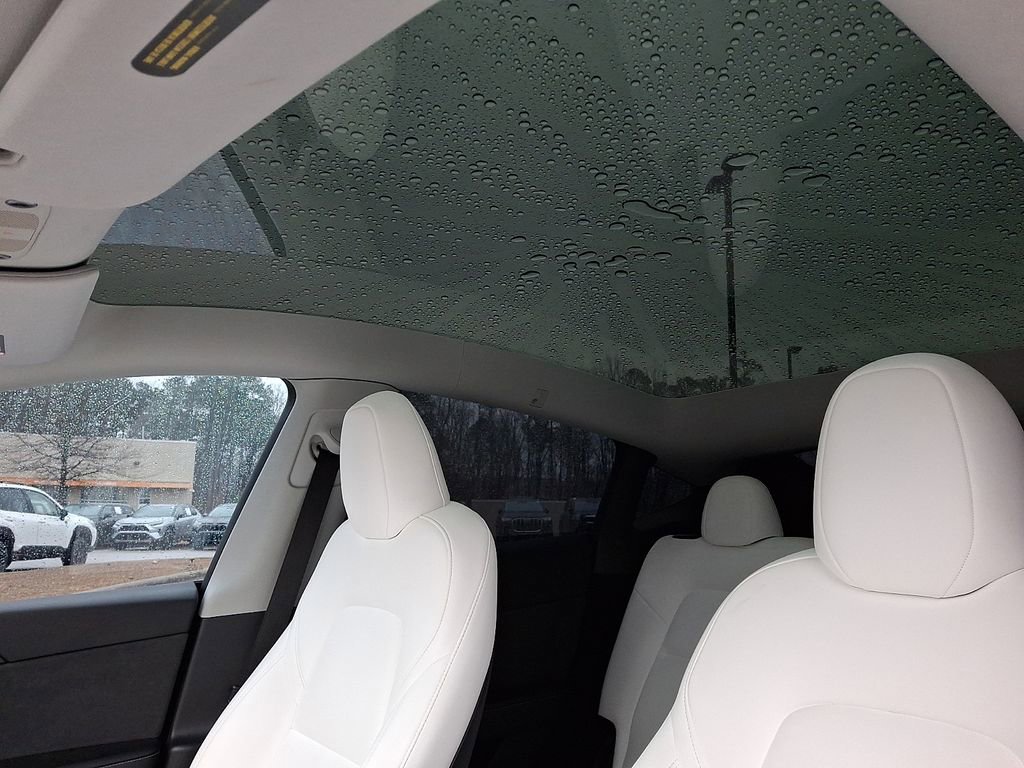 Used 2023 Tesla Model Y Long Range image 14