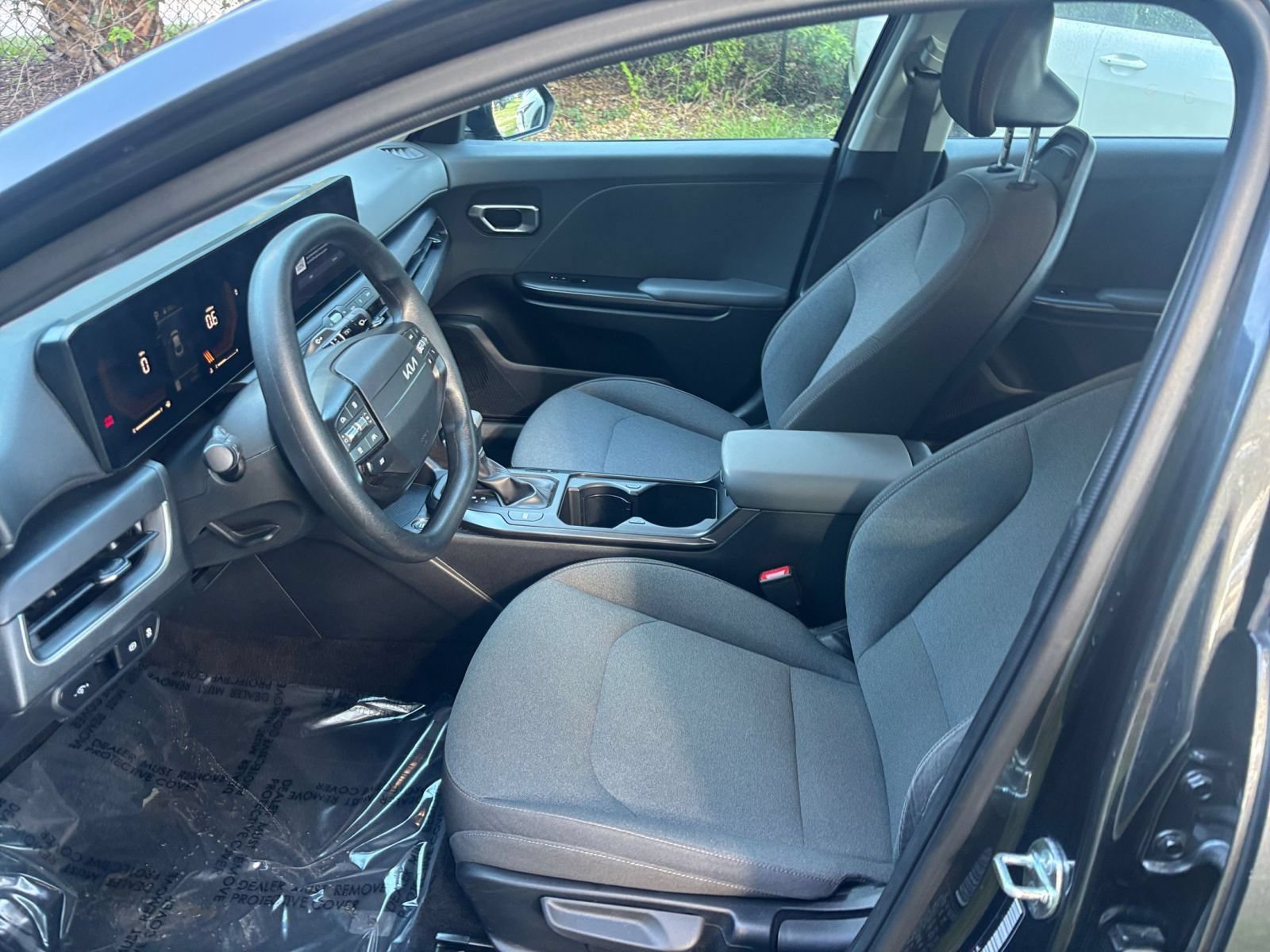 Used 2025 Kia K4 FWD image 26
