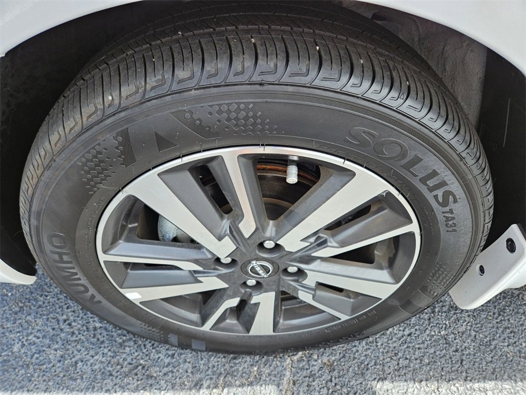 New 2025 Nissan Versa SV w/ Trunk Package image 8