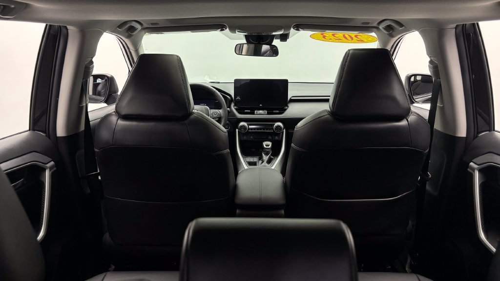 Used 2023 Toyota RAV4 XLE Premium AWD/4WD image 41