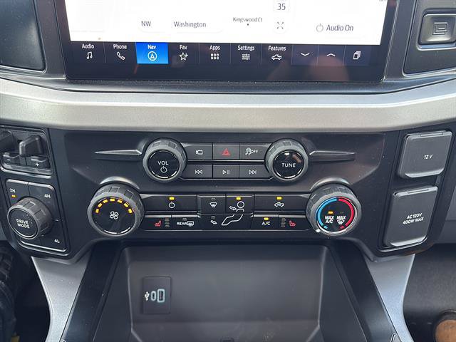 New 2026 Ford F250 XLT w/ XLT Premium Package AWD/4WD image 24