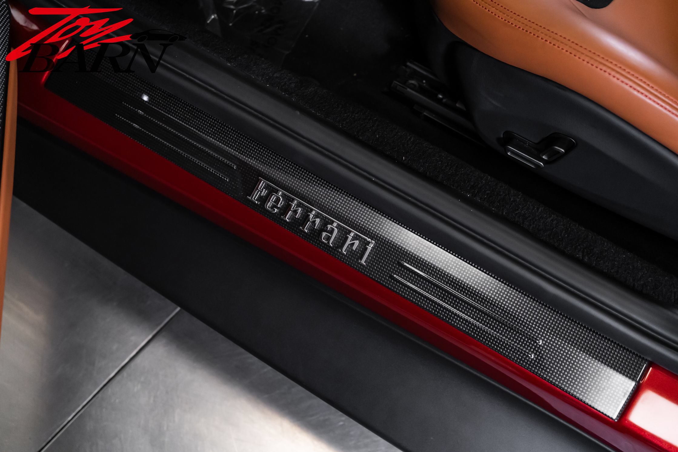 Used 2022 Ferrari Roma RWD image 23