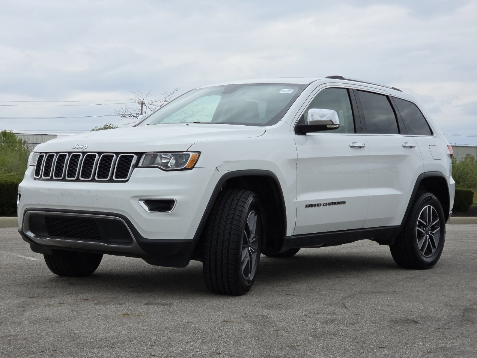 Used 2019 Jeep Grand Cherokee Limited AWD/4WD image 14