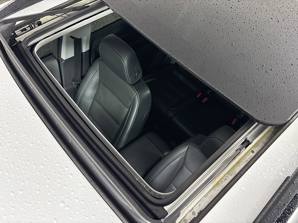 Certified 2024 GMC Terrain SLT w/ Infotainment Package II image 26