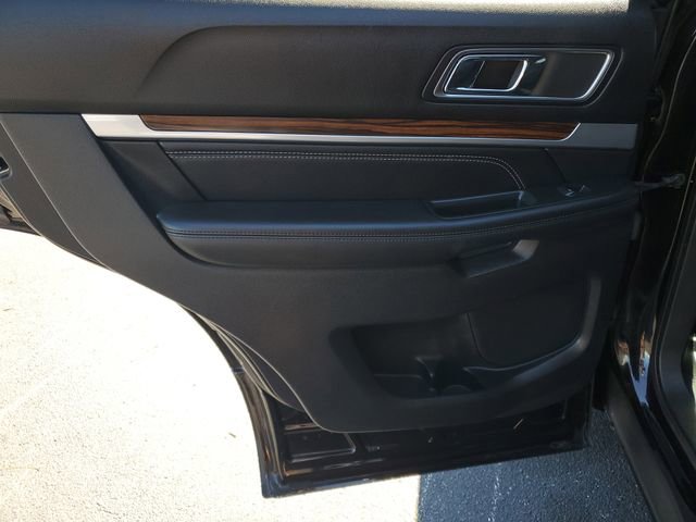 Used 2019 Ford Explorer Limited image 16