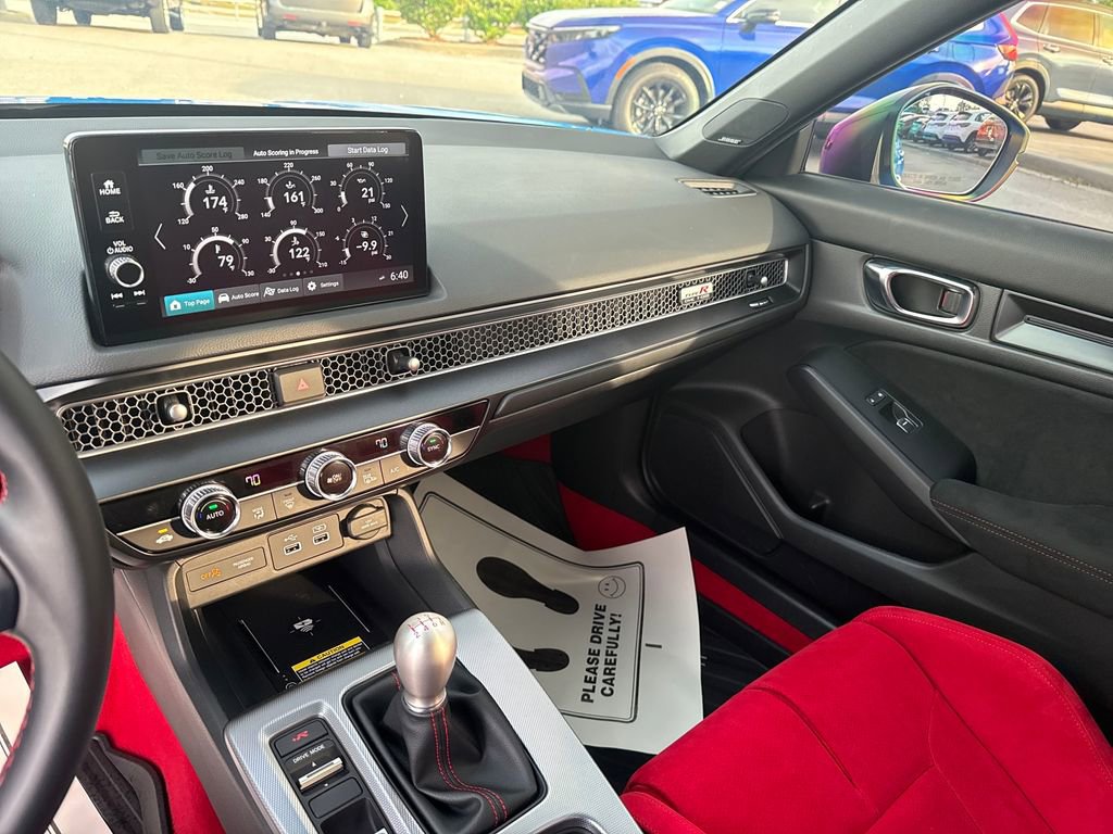 Used 2025 Honda Civic Type R image 15