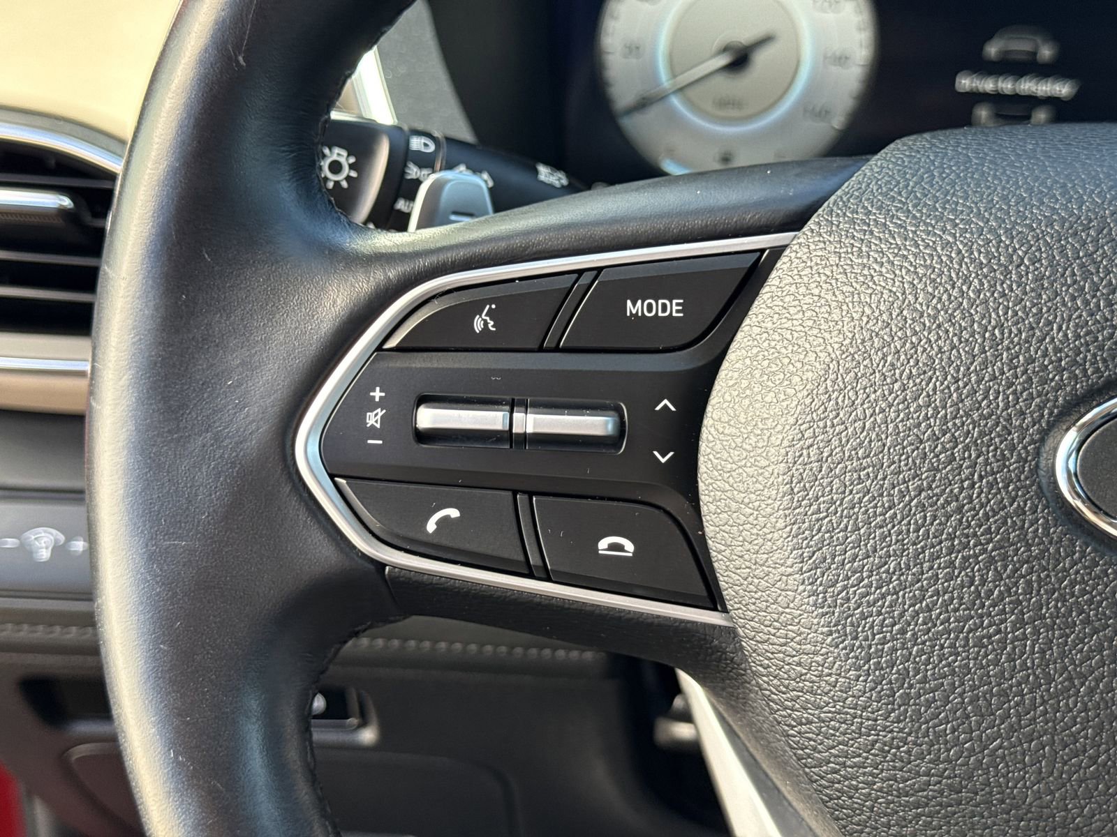 Used 2021 Hyundai Santa Fe Limited image 25