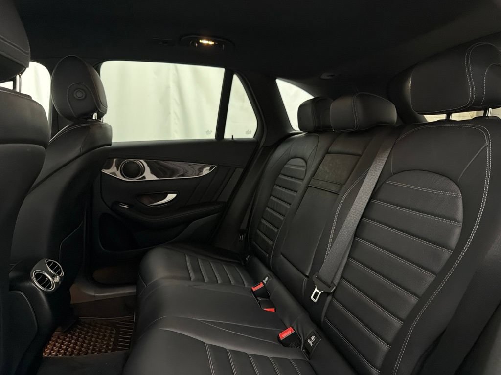 Certified 2022 Mercedes-Benz GLC 43 AMG 4MATIC image 25