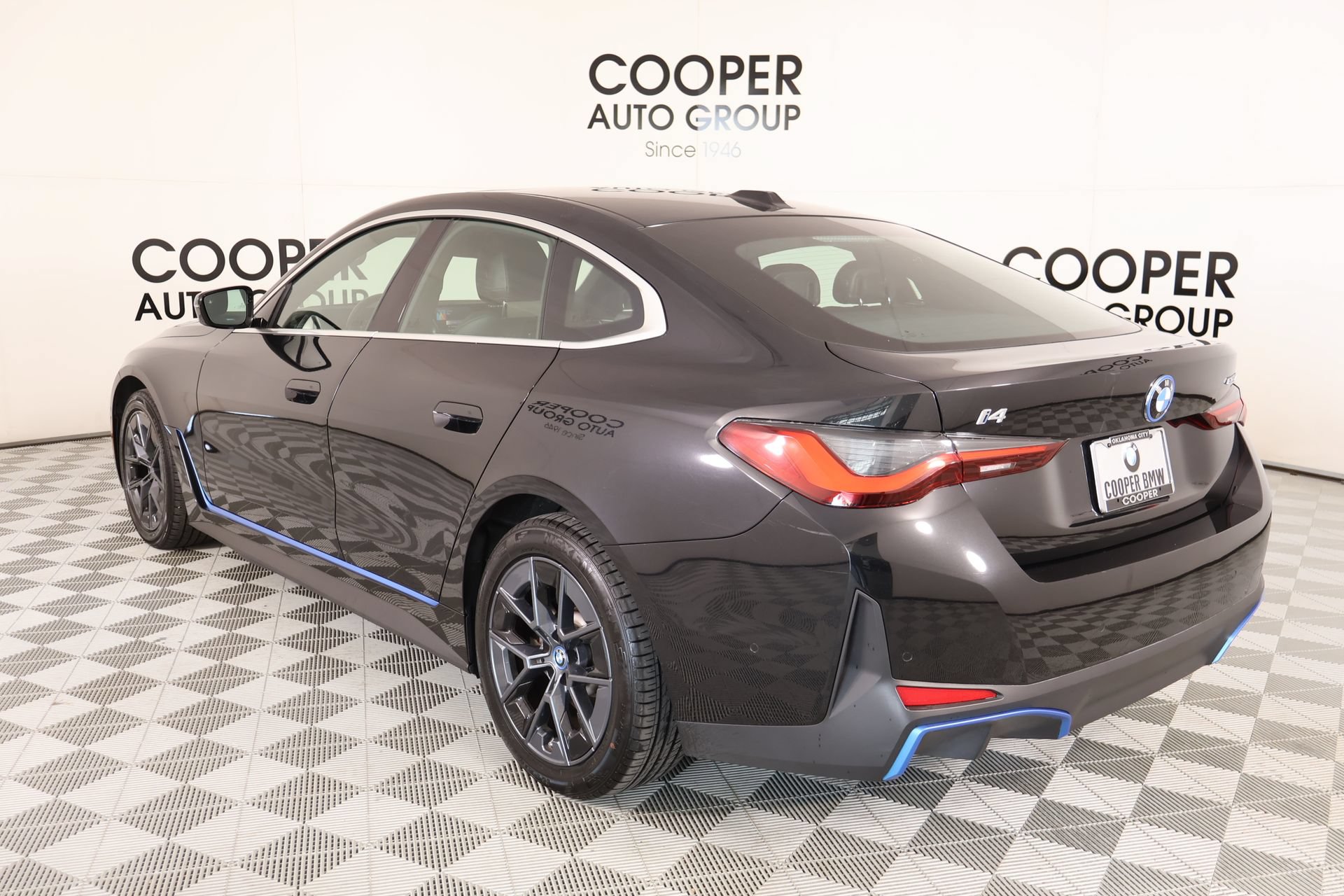 Used 2024 BMW i4 eDrive40 RWD image 24