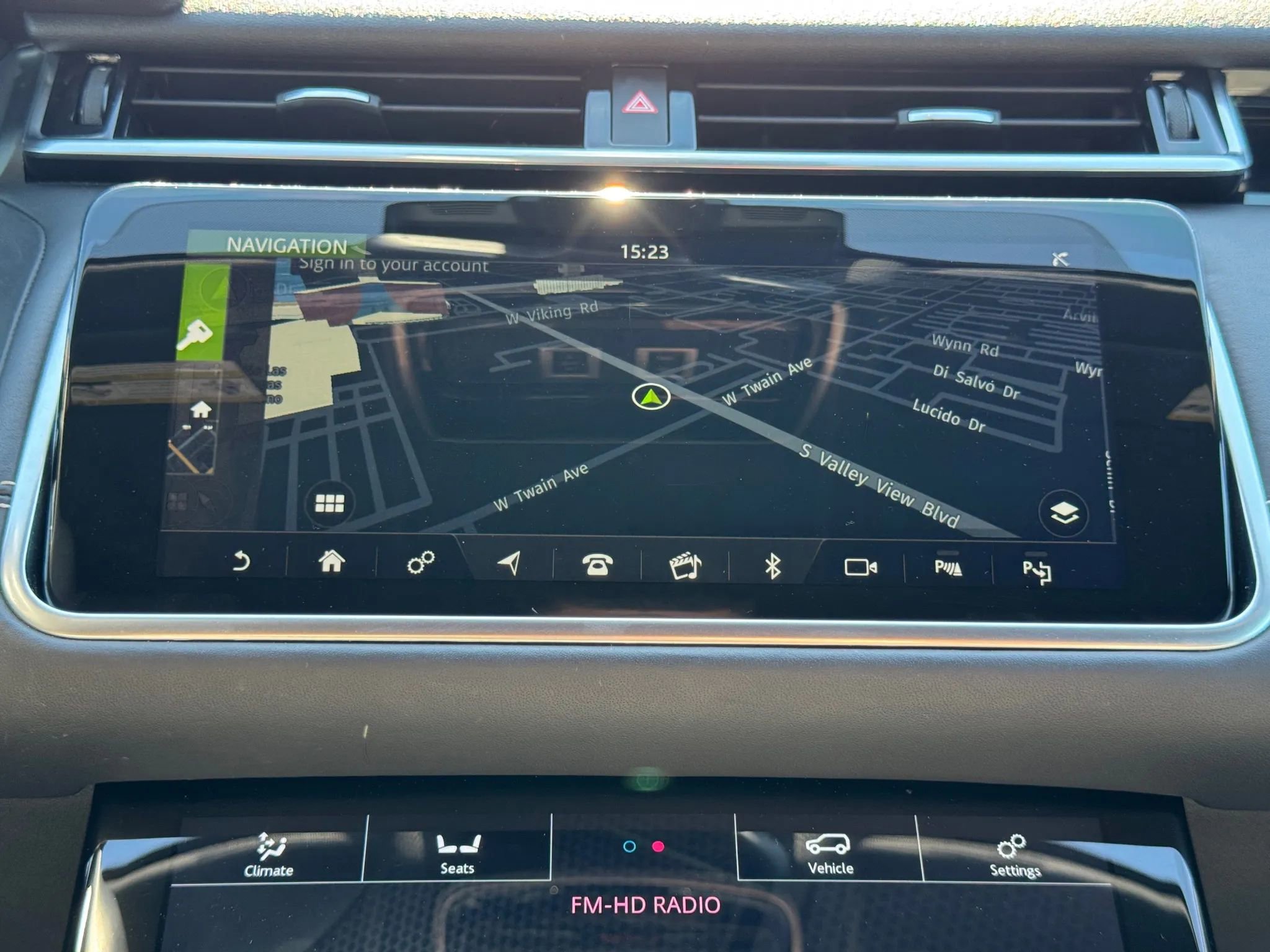 Used 2020 Land Rover Range Rover Velar R-Dynamic HSE AWD/4WD image 22
