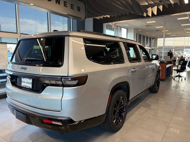 New 2026 Jeep Grand Wagoneer L Summit w/ Premium Group III image 4