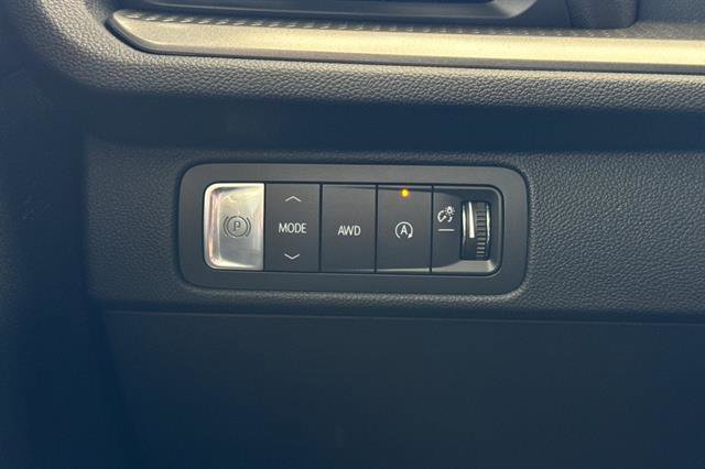 New 2026 Chevrolet Traverse LT w/ Midnight/Sport Edition image 23