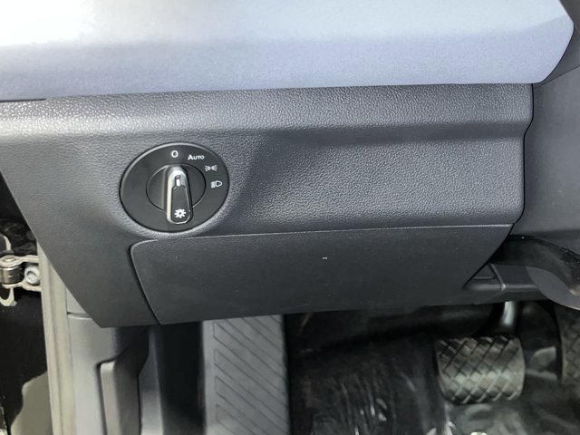 New 2025 Volkswagen Jetta SE image 23